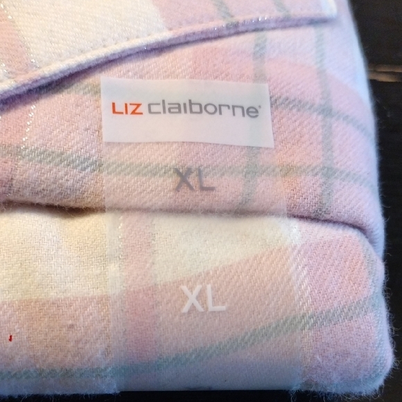 Liz Claiborne Pink and White Plaid Sleepwear - Picture 2 of 2